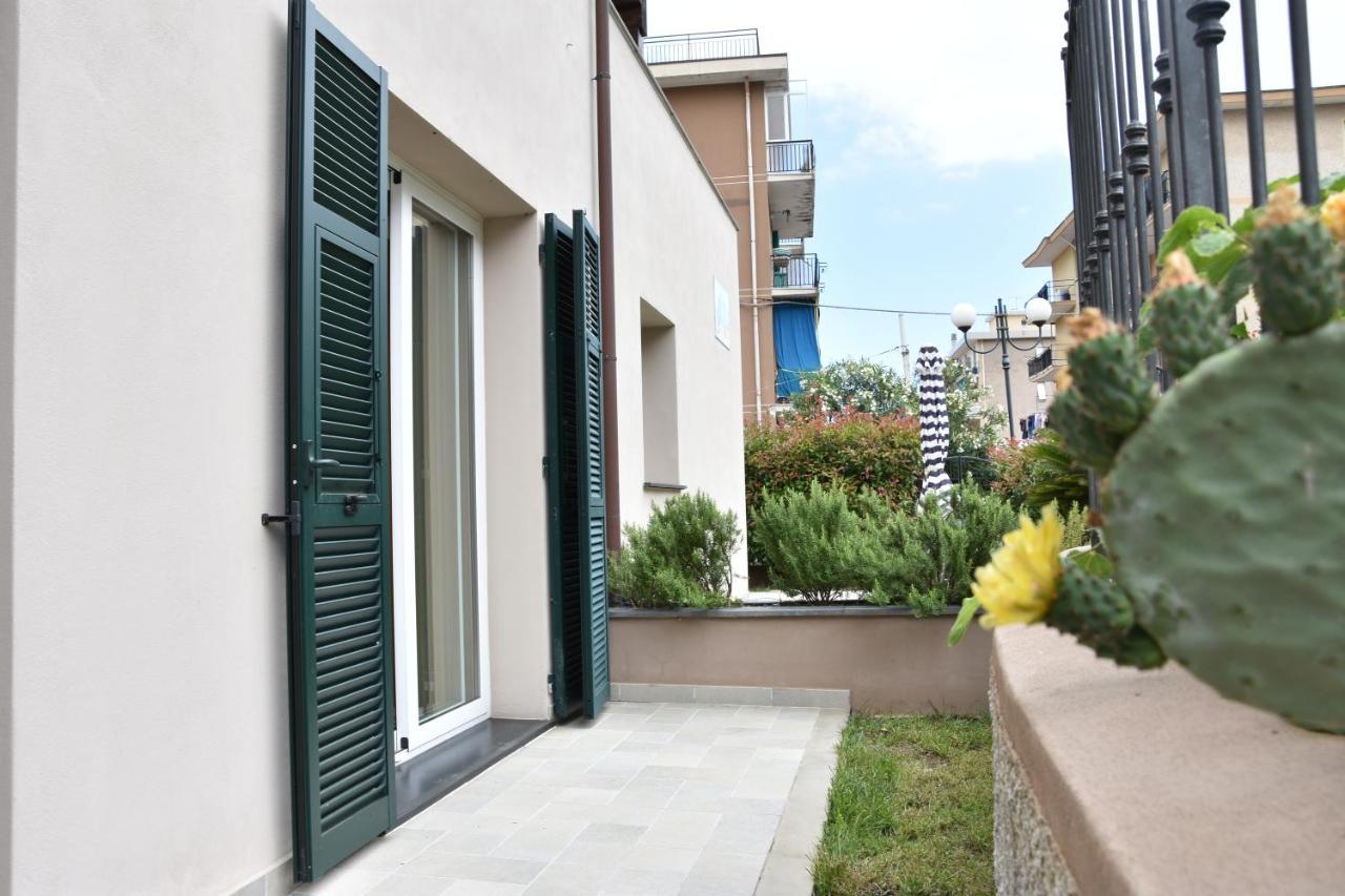 Le Vele Residence Pietra Ligure Exterior foto